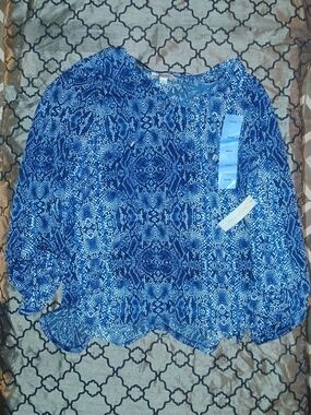 Larry Levine Blue Patterned Long-Sleeve Blouse